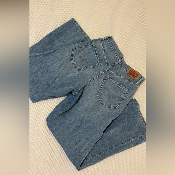 Levi’s high waist straight Jean - Picture 4 of 6